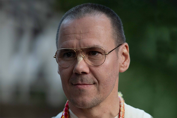 H.G. Tapo-divyam Dasa